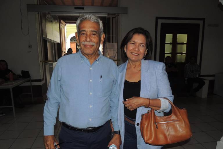 Invita Paulina Salazar a recuperar tu esencia, a través de su libro ‘Volver a uno mismo’