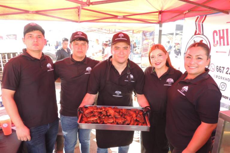 Disfrutan de la primera Feria Estatal del Chicharrón 2026