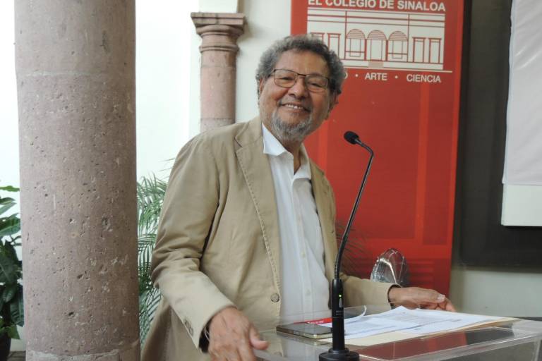 Premian la trayectoria de Martha Alicia Araujo, en el periodismo