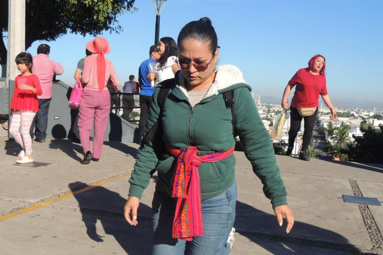 Cantan sinaloenses ‘Las Mañanitas’ a la Virgen de Guadalupe en su día