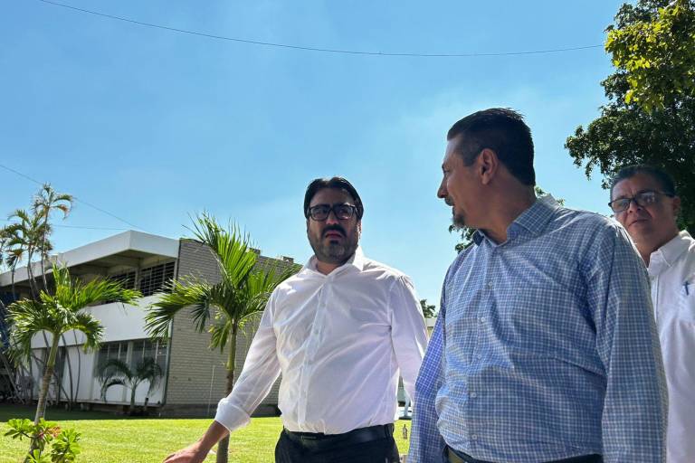 ‘La vida sindical se resuelve dentro del sindicato’, dice Alcalde tras manifestación en el STASAC