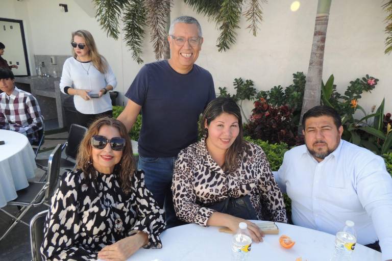 Celebran periodistas de la Asociación 7 de Junio su tradicional posada