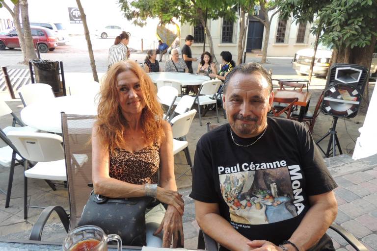 Reconoce María Julia trayectoria de científicos mexicanos en su nuevo libro