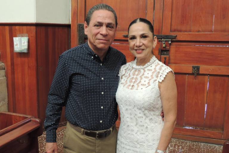Con una misa, agradece Manuel Clouthier, festejar sus 65 años