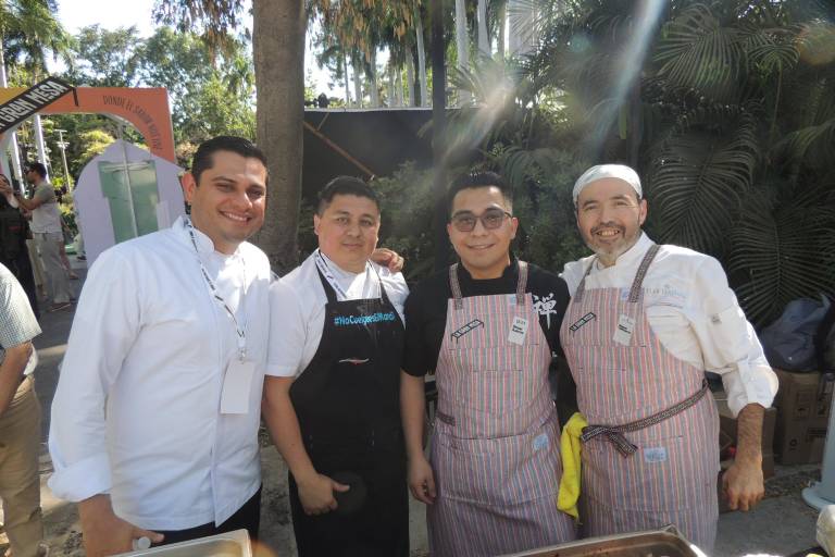 Conviven entre la naturaleza, con los sabores y olores de ‘La Gran Mesa’