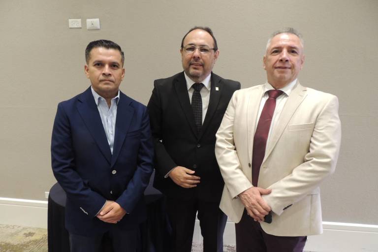 Rinde protesta el nuevo consejo directivo del Colegio de Abogados Eustaquio Buelna