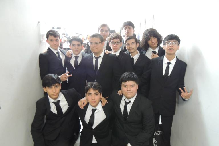 Con un festival musical, egresa nueva generación de Cadi Las Américas