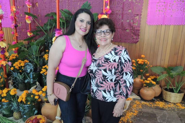 Disfrutan del vuelo de las mariposas con el espectáculo ‘Monarca’