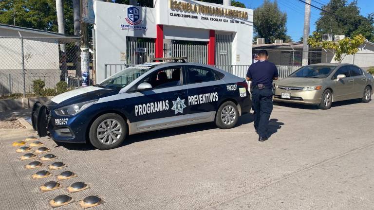 Autoridades invitan a los vecinos de los planteles a reportar al número de emergencias 911 cualquier actividad inusual o sospechosa.