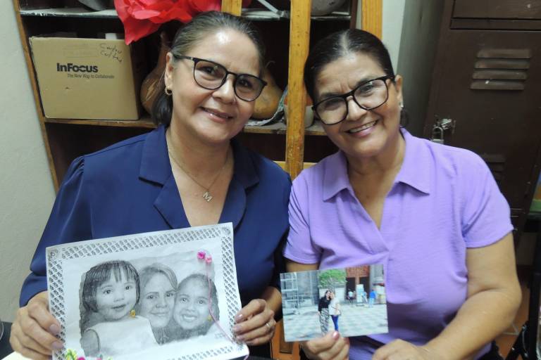 Brindan las bordadoras de corazón un homenaje a la maternidad