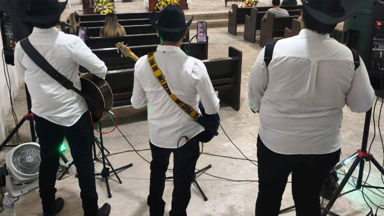 Celebración a San Judas Tadeo en Rosario.
