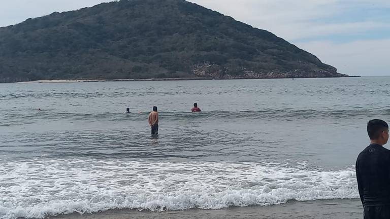 Las condiciones de playa son favorables para pasar un día tranquilo.