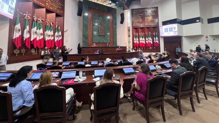 En el Congreso de Sinaloa aprobaron reforma para impedir la reelección y frenar el nepotismo.