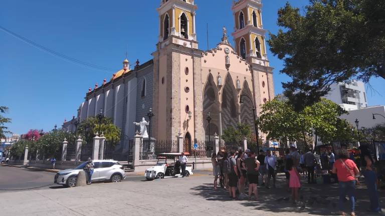 Durante el fin de semana larga, en Mazatlán se registró un incremento en actividades recreativas y comerciales.