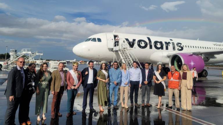 Autoridades inauguraron este martes el primer vuelo de Volaris de la ruta Culiacán-AIFA.