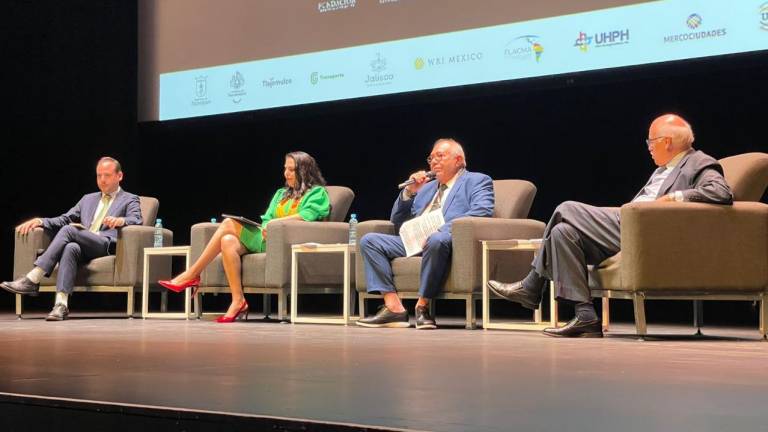 El Alcalde Luis Guillermo Benítez Torres asistió a la primera Cumbre Internacional del Hábitat de América Latina y el Caribe 2022, con la temática “Nueva Agenda Urbana y Gobernanza Local en México”.