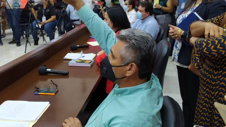El Cabildo de Mazatlán extiende la crisis política; rechazan de nuevo propuestas del Alcalde