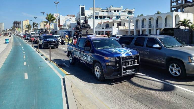 El tráfico en el malecón se vio interrumpido por la grabación de la serie.