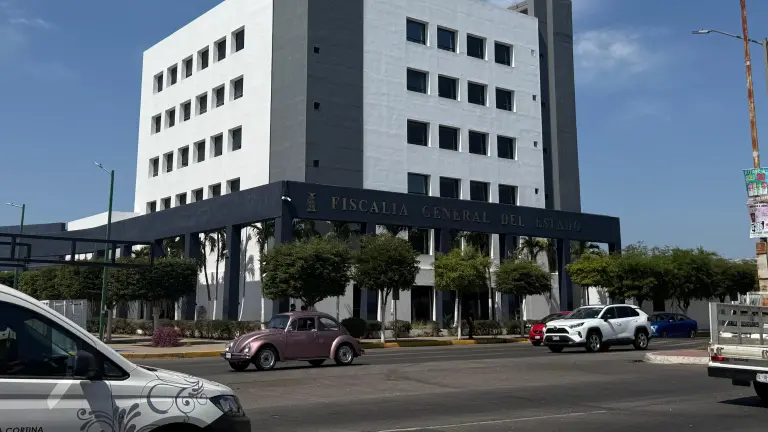 La FGE reporta tres homicidios, una privación de la libertad y dos robos de vehículos durante el domingo.