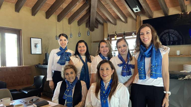 Anahí Ochoa, Charito Figueroa, Geovana Cháidez, Laura López, Gaby Cortés, Alejandra Vellatti y Leonor Fuente.