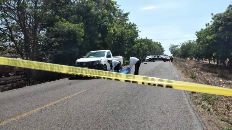Dos personas mueren arrolladas en Villa Juárez, Navolato