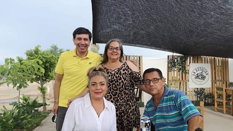 Iván Palazuelos, Clarissa Aldapa, Paola Jaramillo y Carlos Rodelo.
