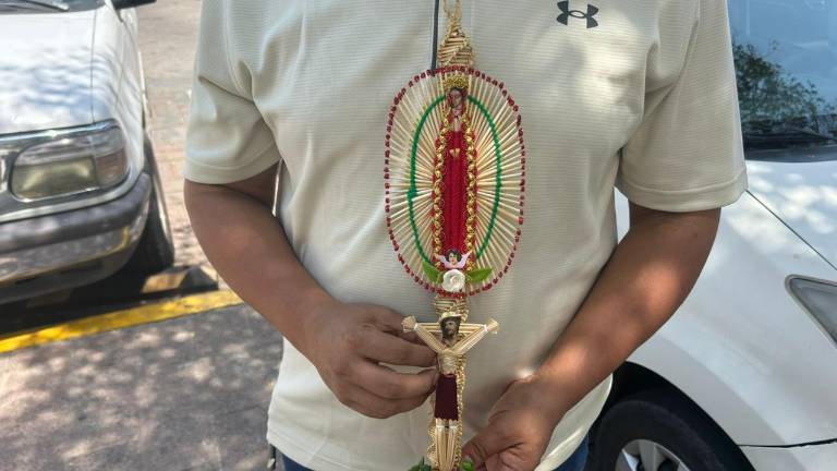 Las piezas son representaciones de figuras sagradas como la Virgen María, Jesús, San Judas Tadeo y San Martín Caballero.