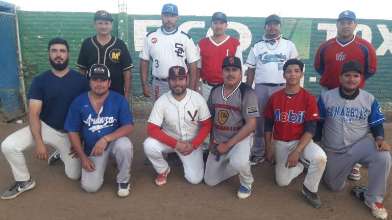 ZC Royals obtiene el triunfo en la Liga de Beisbol Mercados, en Mazatlán