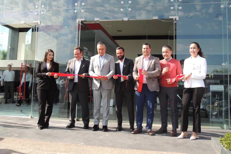 Consolida Grupo Del Rincón su liderazgo en Sinaloa, dentro del sector automotriz