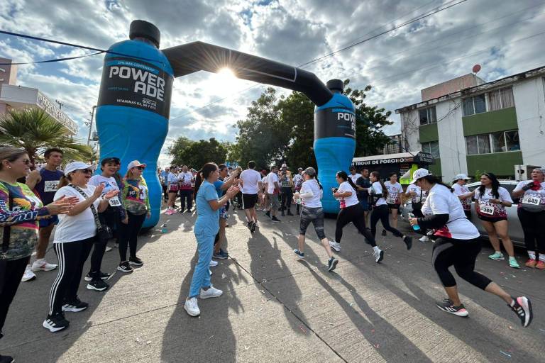 Corren para celebrar el 93 aniversario del Hospital Civil de Culiacán