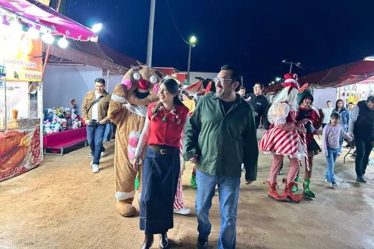Arranca la Verbena Popular 2025 en Culiacán con Villa Navideña