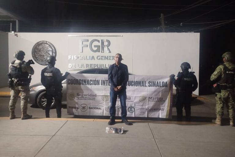 Detienen a un hombre armado en la colonia Miguel Hidalgo, en Culiacán