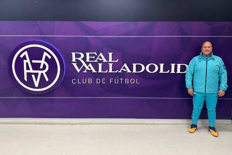Enrique Alfaro inicia carrera en el futbol como auxiliar técnico del Real Valladolid