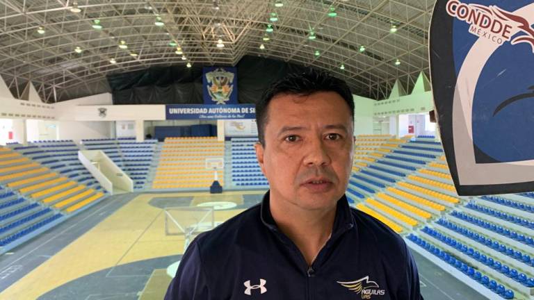Iván Esparza Pacheco, coordinador de la rama de basquetbol de la Universidad Autónoma de Sinaloa.