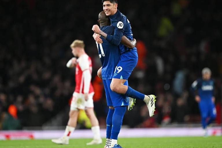 Edson Álvarez y el West Ham cierran el año con triunfo ante Arsenal