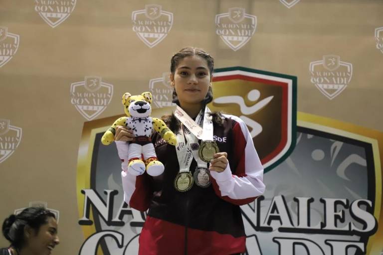 Yamileth Rivas levanta dos oros y una plata en Nacionales Conade