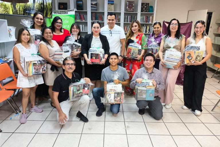 Comparten saberes y prácticas exitosas mediadores de lectura del centro de Sinaloa