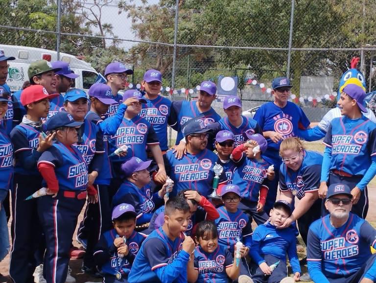 $!Termina Súper Héroes de Mazatlán con éxito su misión en Zapopan