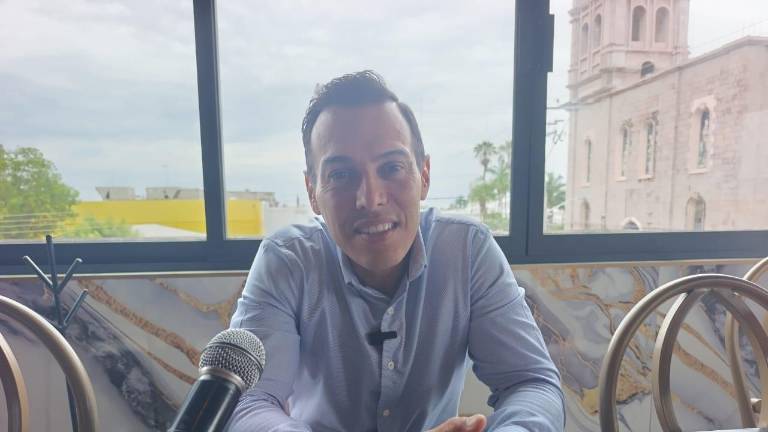 Jesús Ibarra Ramos visita Escuinapa para explicar sus aspiraciones y trayectoria.