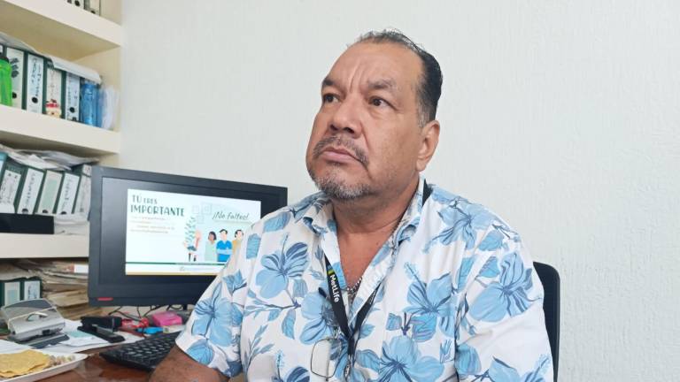 Alberto Casillas Cartagena también informó que se abrió un consultorio por la tarde en la Unidad Médica del IMSS en Escuinapa.