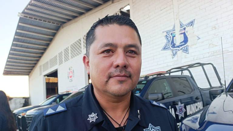 Abel Rosario López, director de Seguridad Pública de Escuinapa, pide a padres estar atentos ante llamadas de números desconocidos, principal método de los secuestros virtuales.