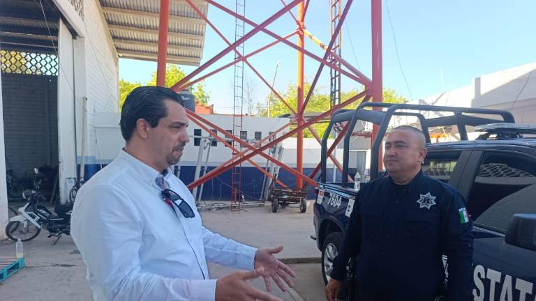 Erik Tiznado, visitador de la CEDH en la zona Sur, solicitó a Seguridad Pública de Escuinapa reforzar los protocolos de protección para los agentes municipales.