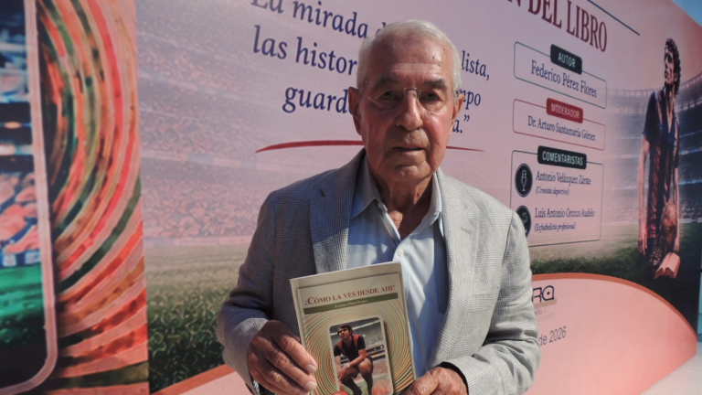 Federico Pérez Flores presenta su libro