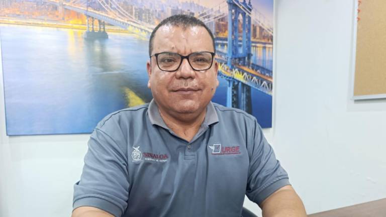 Sergio Vinicio Palomares Morales, gerente de la Unidad Rápida de Gestión Empresarial en Escuinapa.