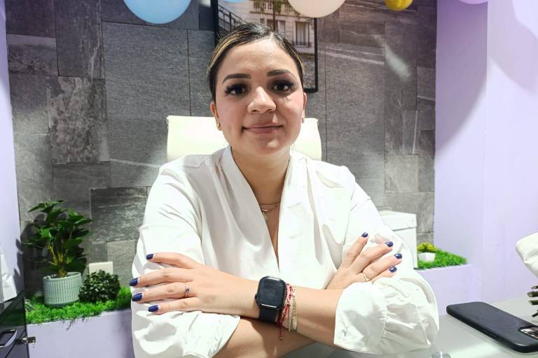 Funcionaria municipal de Escuinapa tiene también trabajo en el sector Salud