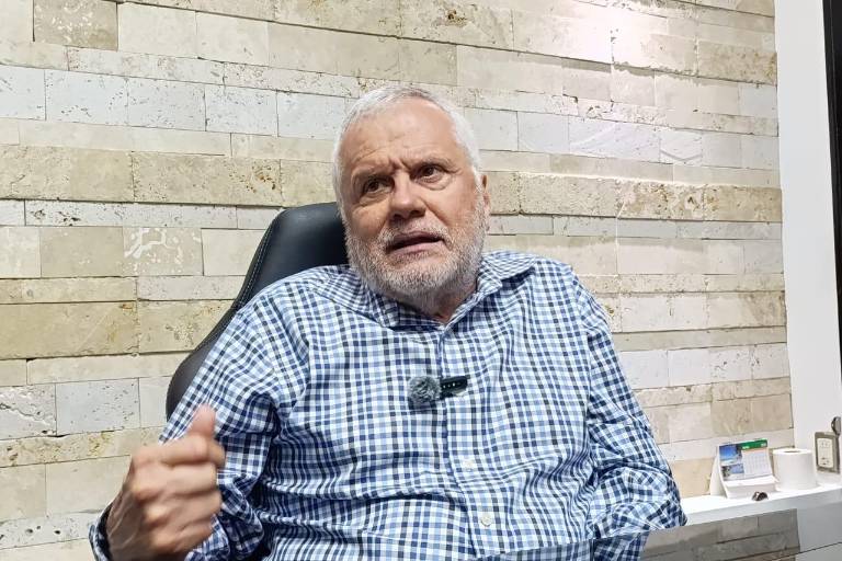 Alcalde de Escuinapa reporta que está en licitación construcción de clínica de salud