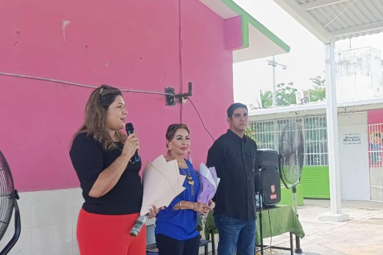 En Escuinapa reciben a nuevas autoridades educativas