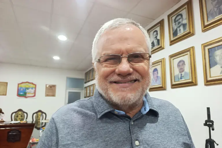 El Alcalde de Escuinapa Víctor Manuel Díaz Simental afirmó que el rastro provisional en el almacén municipal cumpliría con normas sanitarias.