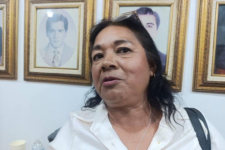 Carretera inconclusa y cara, la obra que Gobierno Sinaloa hace hacia El Trébol II, señalan