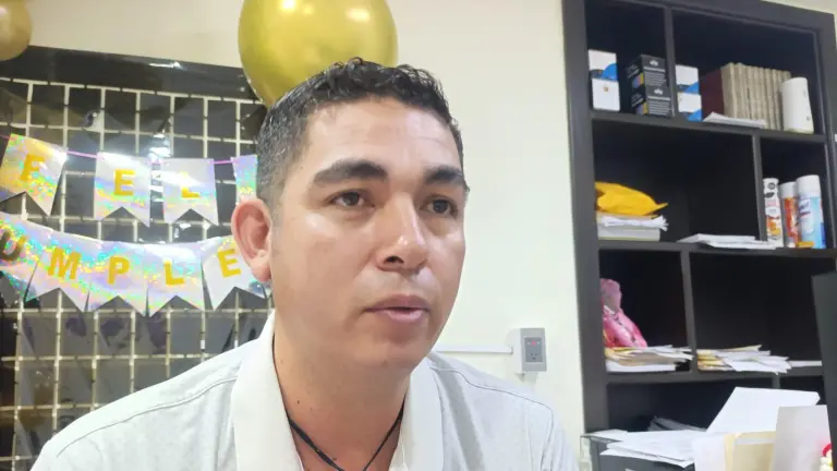 Trinidad Ibarra Martínez, Tesorero Municipal de Escuinapa, habla de los ajustes en salarios a policías y tránsitos.
